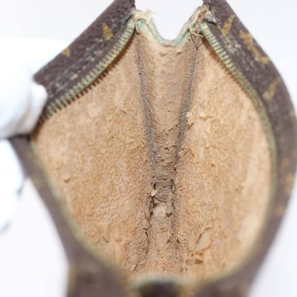 LOUIS VUITTON Monogram Bucket PM Pouch Accessory Pouch LV Auth 81384 - Picture 11 of 16